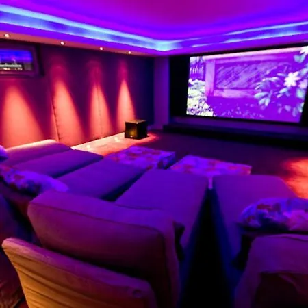 Luxueuse Ad *